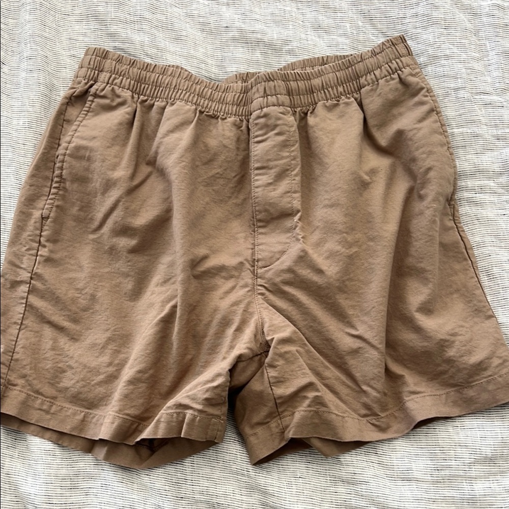 Uniqlo Tan Flat Front Shorts Lightweight Cotton